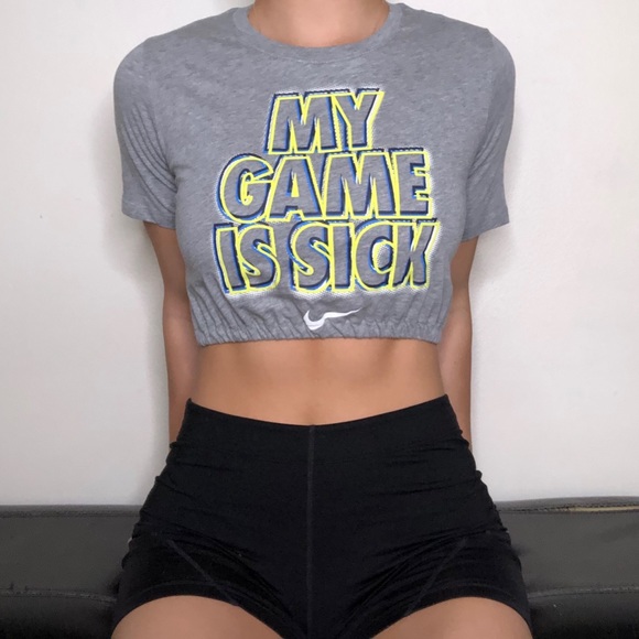 Nike Tops - Nike Cropped T-shirt